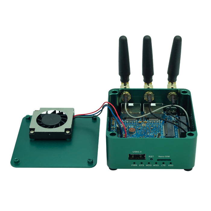 Banana Pi BPI-R3 Mini w/Case, Antennas and Power Supply