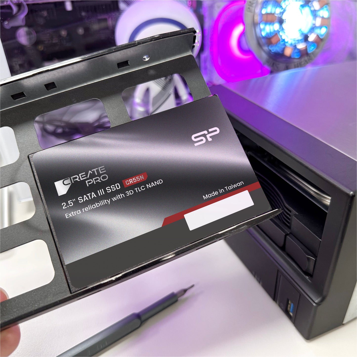 Silicon Power CreatePro NAS CR55N 2TB SATA III 6Gb/s 2.5-inch Internal Solid State Drive